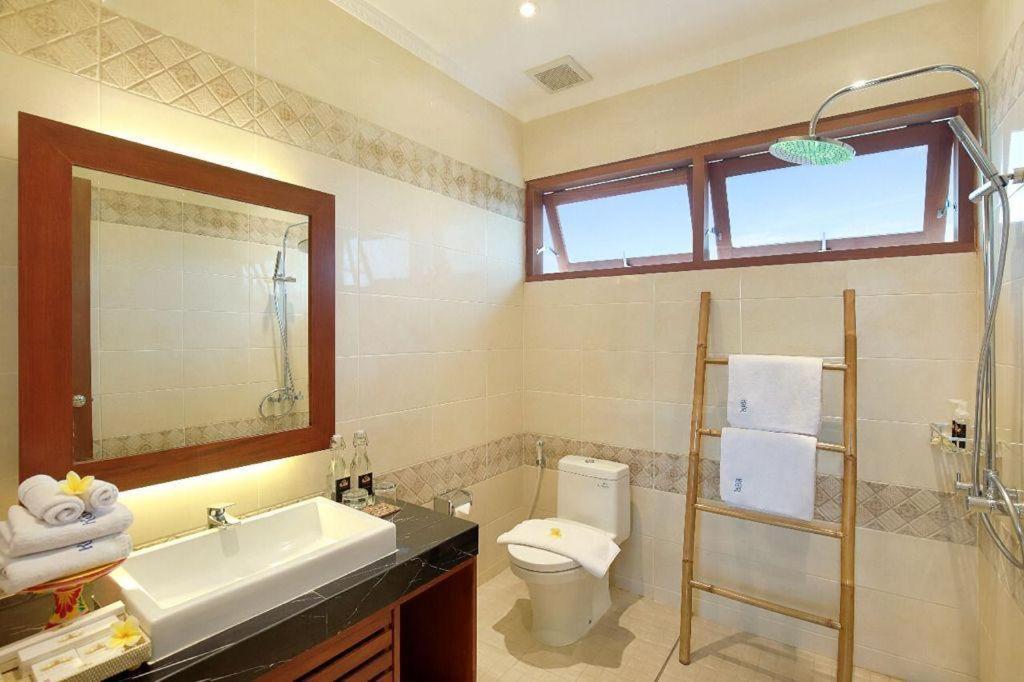 Kubu Gwk Villa Jimbaran Buitenkant foto