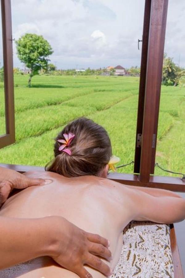 Kubu Gwk Villa Jimbaran Buitenkant foto